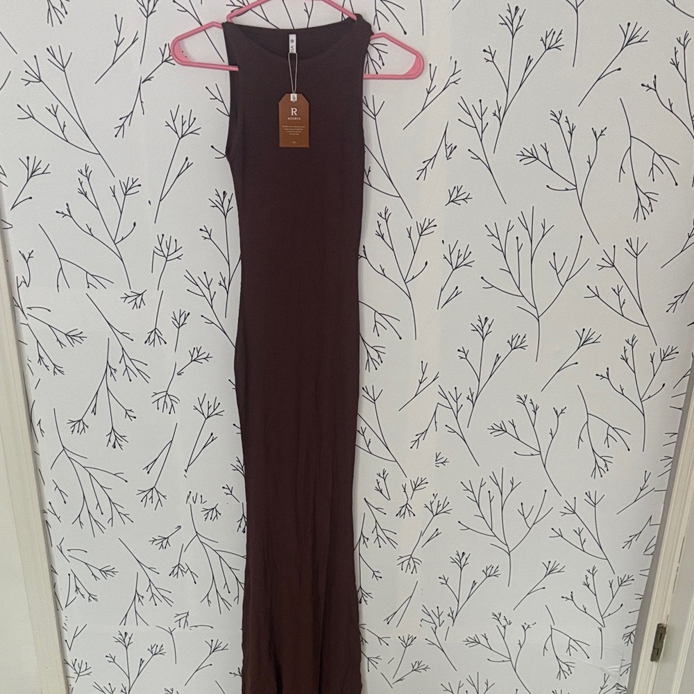 ReoRia Chocolate Sleeveless Dress